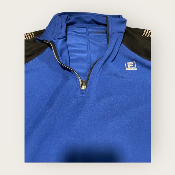 FILA large women’s long sleeve reflective athletic shirt with 3/4 zip. - Picture 5 of 6